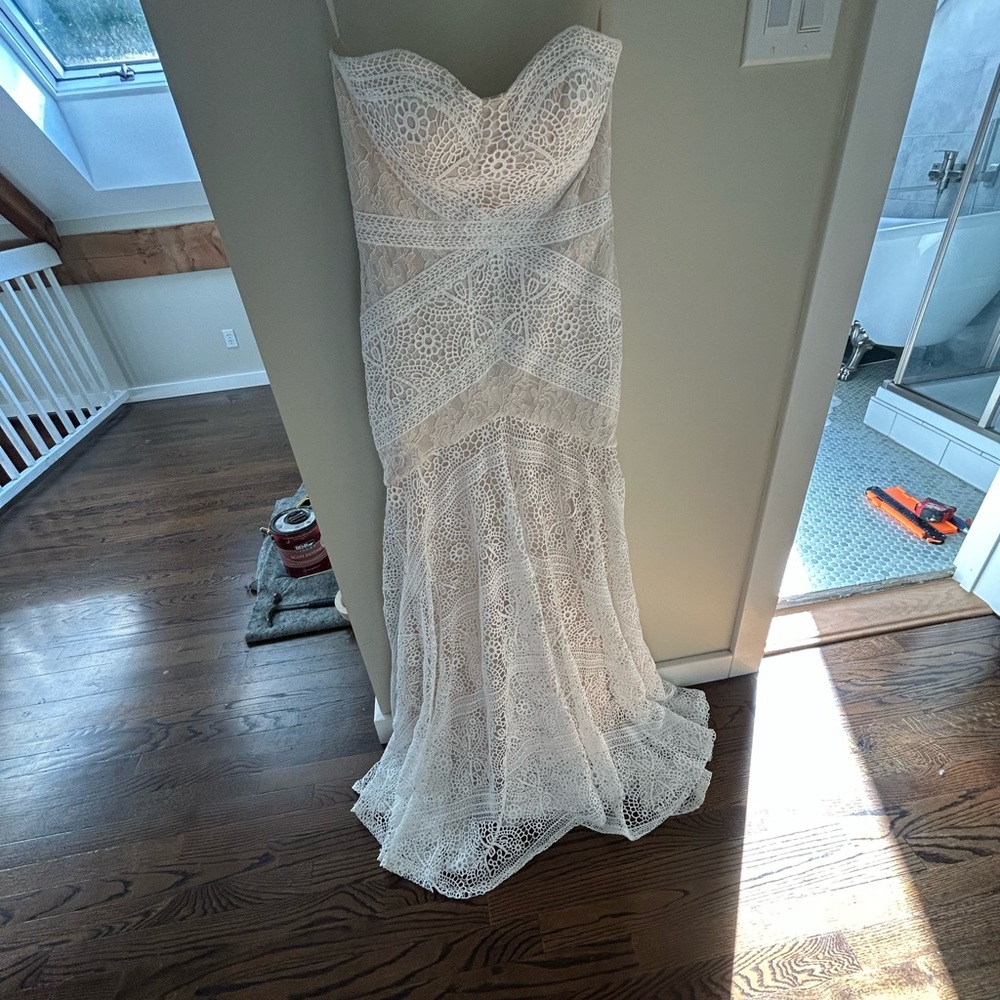 Mermaid Lace Wedding Gown